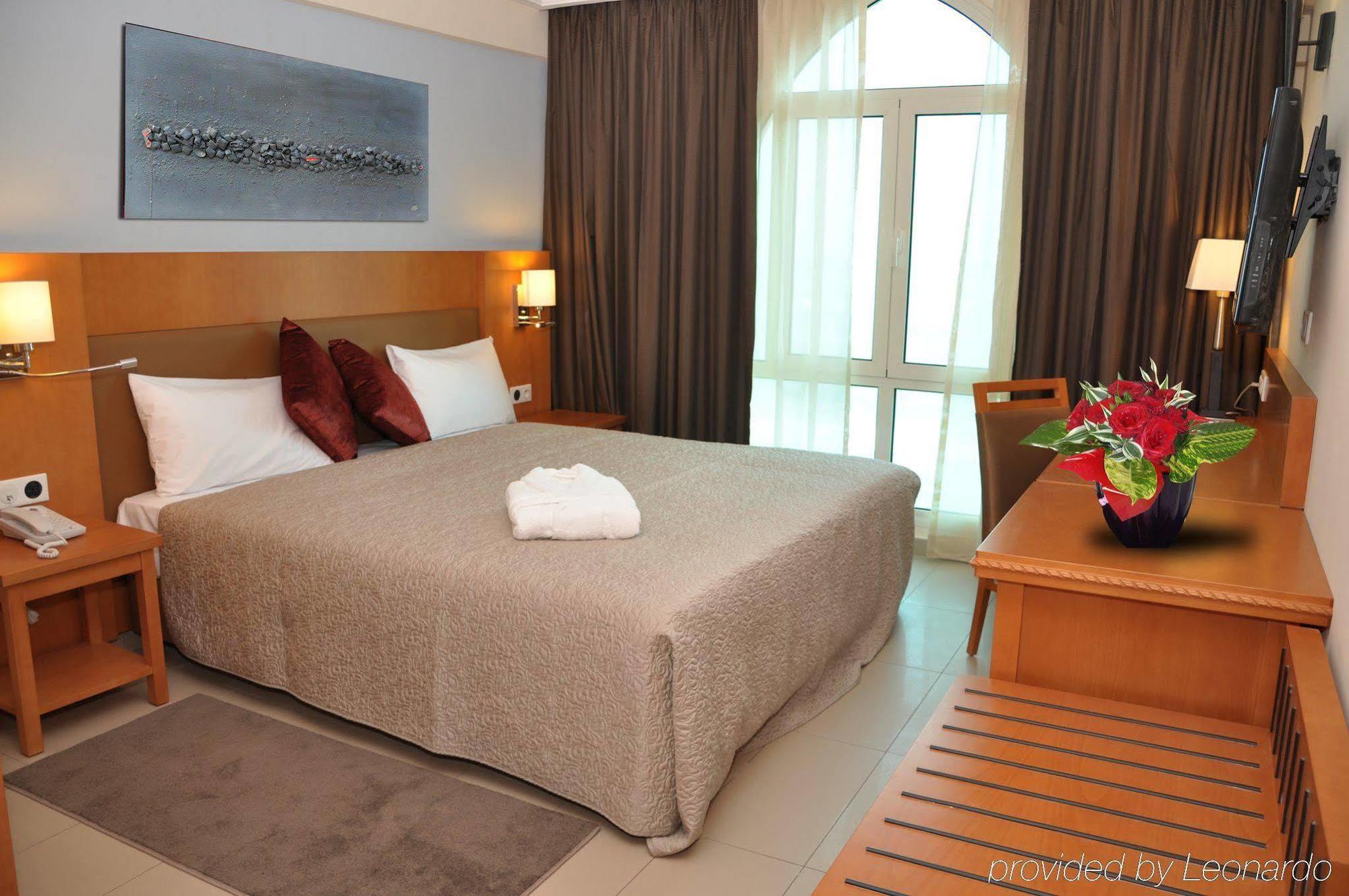Azalai Hotel Cotonou Exterior photo